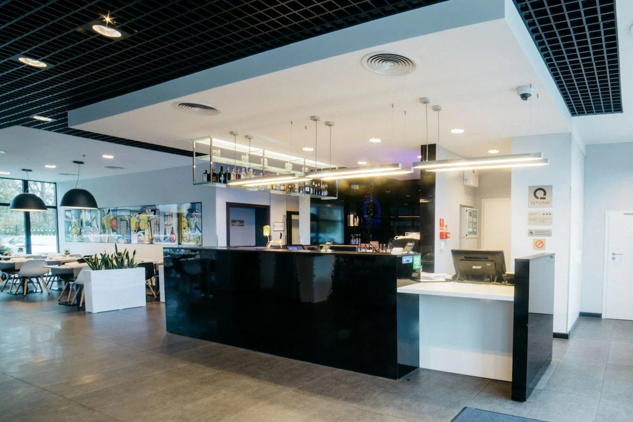 Q Hotel